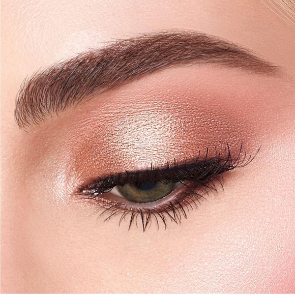 ✨ Too Faced Born This Way The Natural Nudes Eyeshadow Palette - Picture 11 of 15